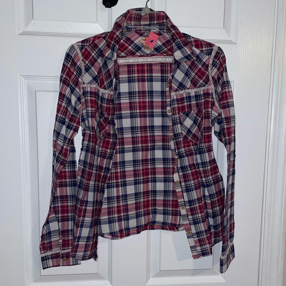Body Central red & navy blue plaid button down shirt